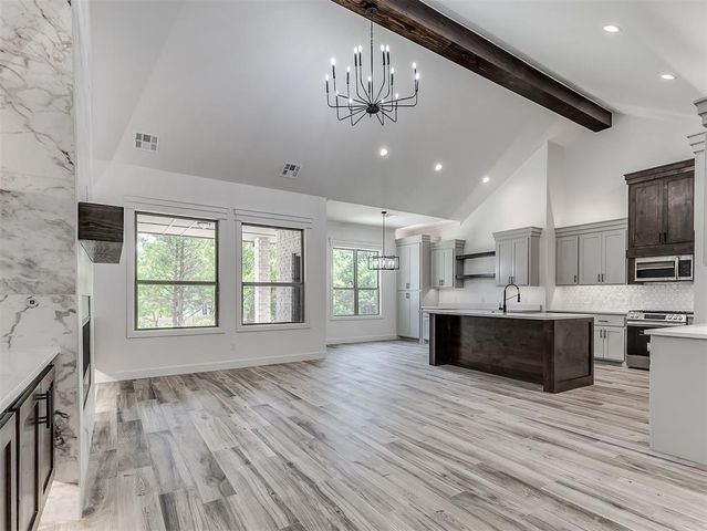 8081 Longbow, Guthrie, OK 73044