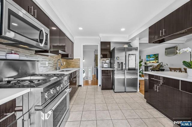 416 Magnolia Avenue, Pompton Lakes, NJ 07442