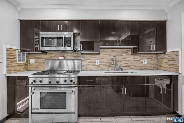 416 Magnolia Avenue, Pompton Lakes, NJ 07442