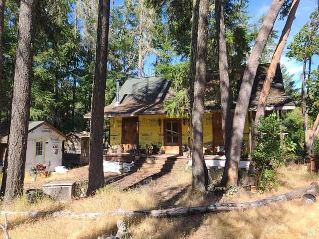 97420 Mina Rd, Covelo, CA 95428