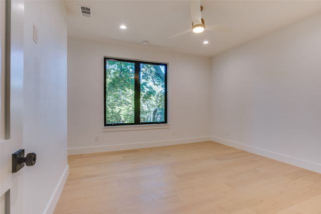 4311 Merrell Road, Dallas, TX 75229