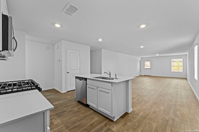 12523 Desert Fox, Converse, TX 78109