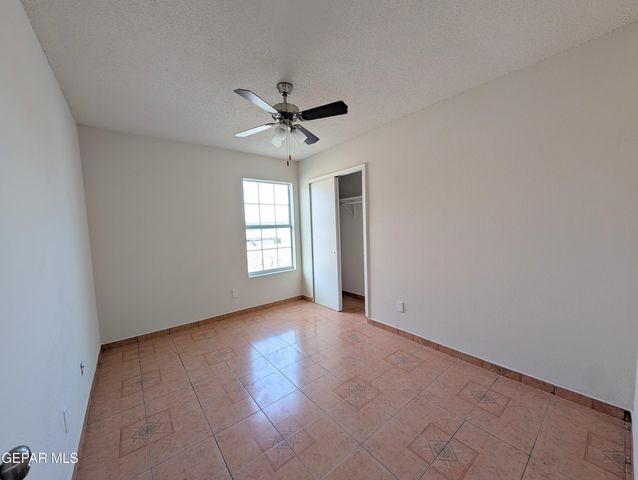 5857 W VALLEY Circle, El Paso, TX 79932