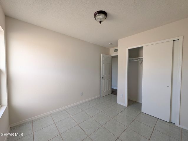 5857 W VALLEY Circle, El Paso, TX 79932