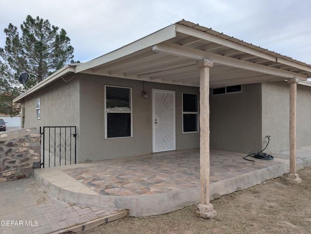 5857 W VALLEY Circle, El Paso, TX 79932