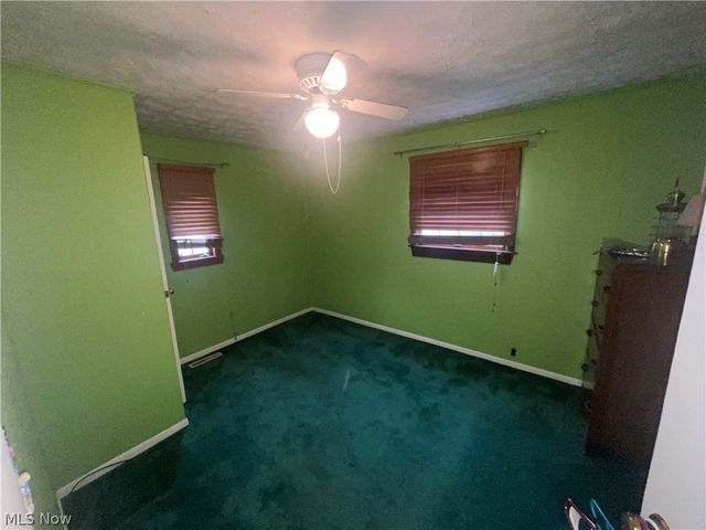 744 Carson Salt Springs Road, Mineral Ridge, OH 44440