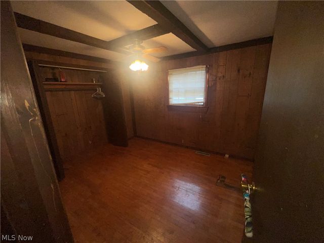 744 Carson Salt Springs Road, Mineral Ridge, OH 44440