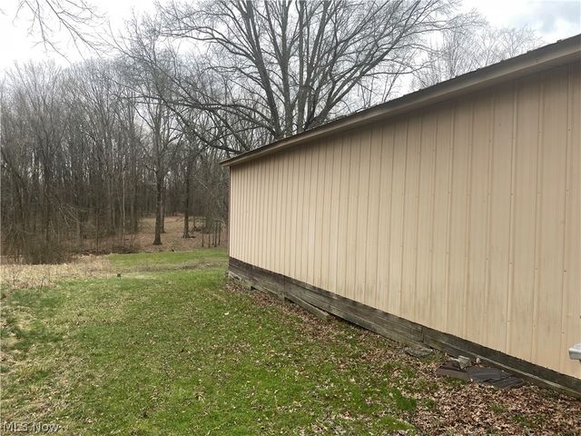 744 Carson Salt Springs Road, Mineral Ridge, OH 44440