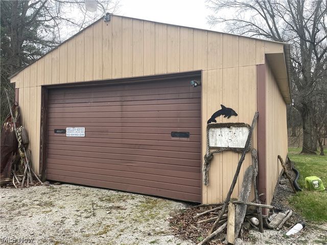 744 Carson Salt Springs Road, Mineral Ridge, OH 44440