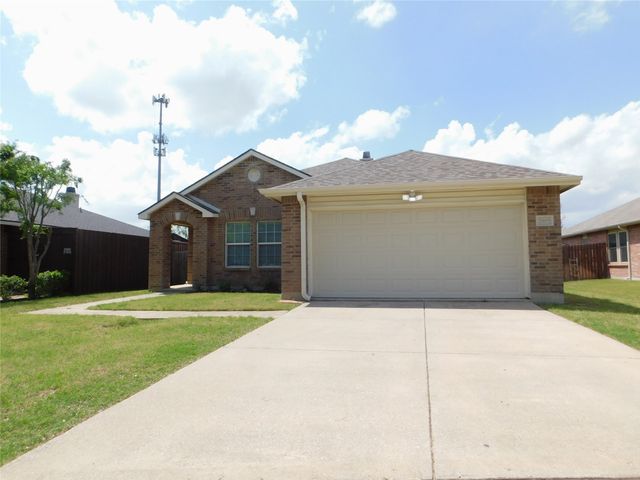 2905 Lipizzan Drive, Denton, TX 76210