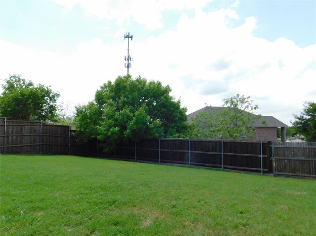 2905 Lipizzan Drive, Denton, TX 76210