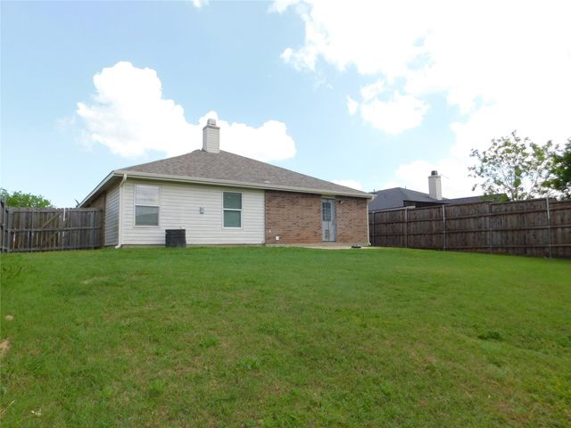2905 Lipizzan Drive, Denton, TX 76210