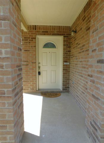 2905 Lipizzan Drive, Denton, TX 76210