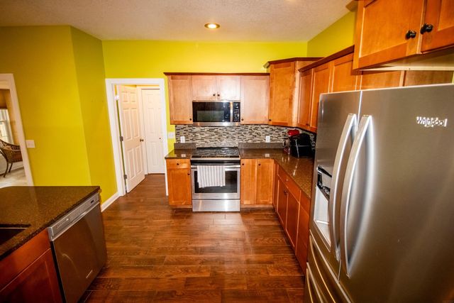 200 Pheasant Lane, Hudson, IA 50643