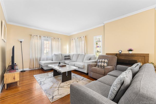 13156 229th Street, Laurelton, NY 11413