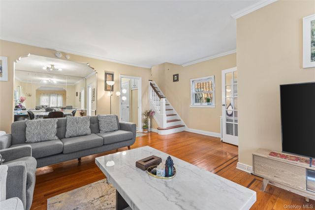 13156 229th Street, Laurelton, NY 11413