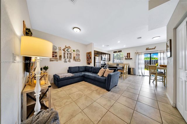 11379 SW 248th Ter, Homestead, FL 33032