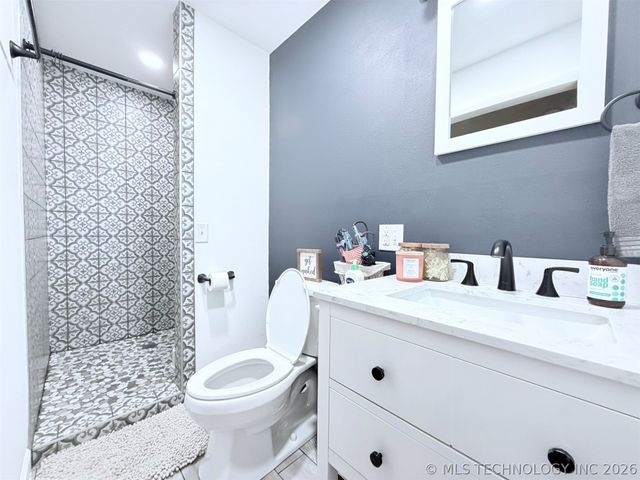 1101 E Hanna Avenue, Davis, OK 73030