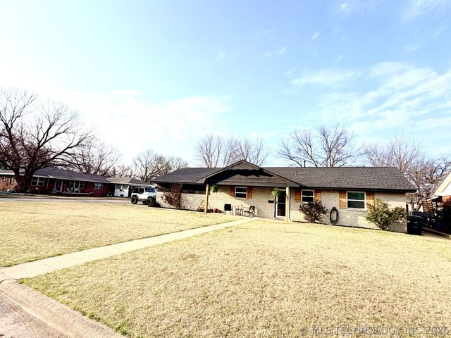 1101 E Hanna Avenue, Davis, OK 73030