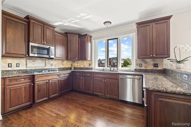 54468 Flamingo Drive, Shelby Twp, MI 48315