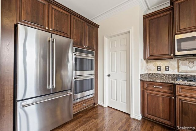 54468 Flamingo Drive, Shelby Twp, MI 48315