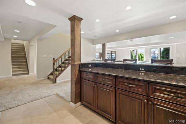 54468 Flamingo Drive, Shelby Twp, MI 48315