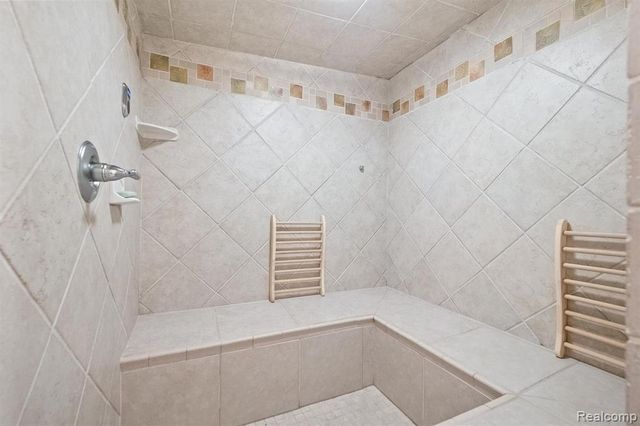 54468 Flamingo Drive, Shelby Twp, MI 48315