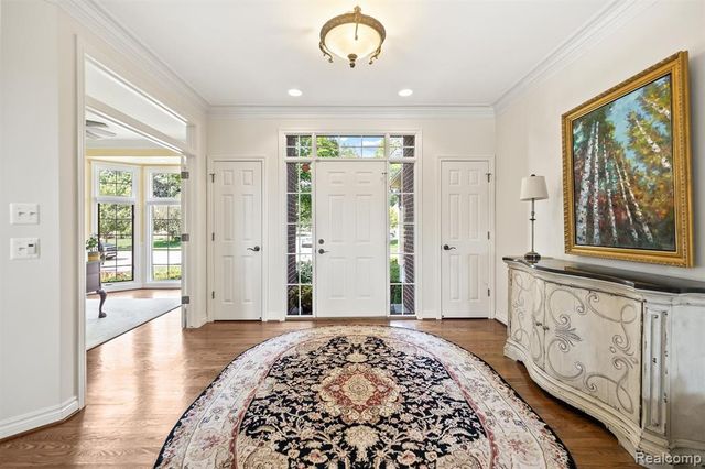 54468 Flamingo Drive, Shelby Twp, MI 48315