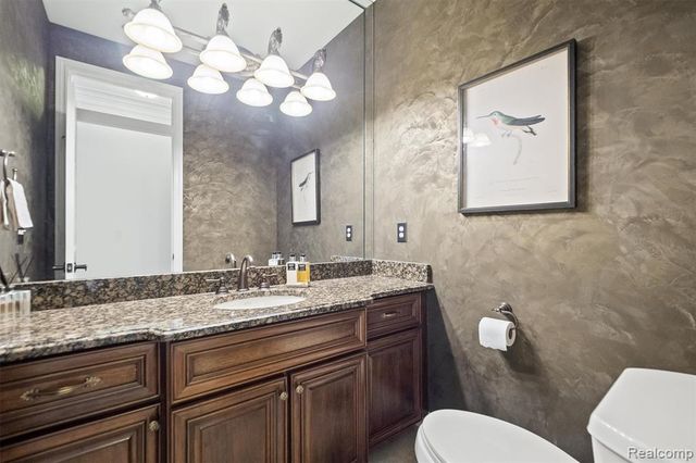 54468 Flamingo Drive, Shelby Twp, MI 48315