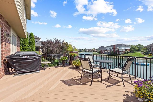 54468 Flamingo Drive, Shelby Twp, MI 48315