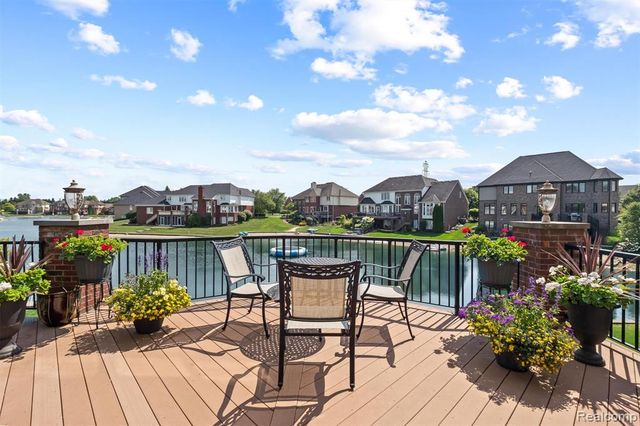 54468 Flamingo Drive, Shelby Twp, MI 48315