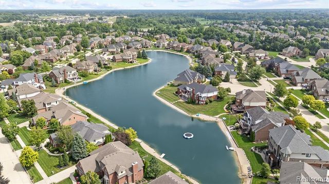 54468 Flamingo Drive, Shelby Twp, MI 48315