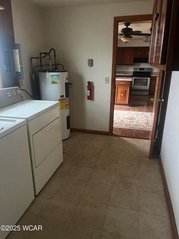 2568 Susan Ann Drive, Lima, OH 45804