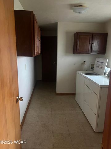 2568 Susan Ann Drive, Lima, OH 45804