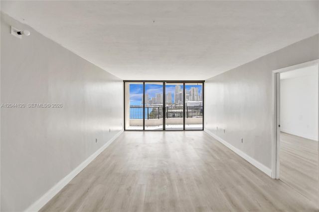 555 NE 15th St 20I, Miami, FL 33132