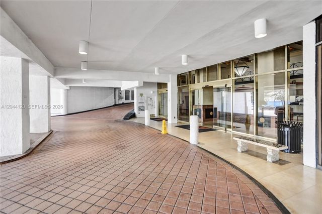 555 NE 15th St 20I, Miami, FL 33132