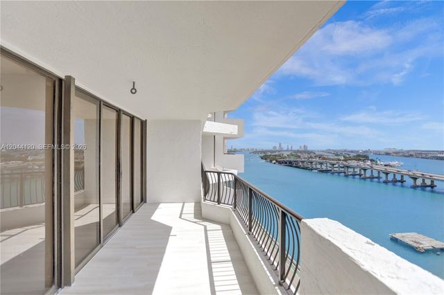 555 NE 15th St 20I, Miami, FL 33132