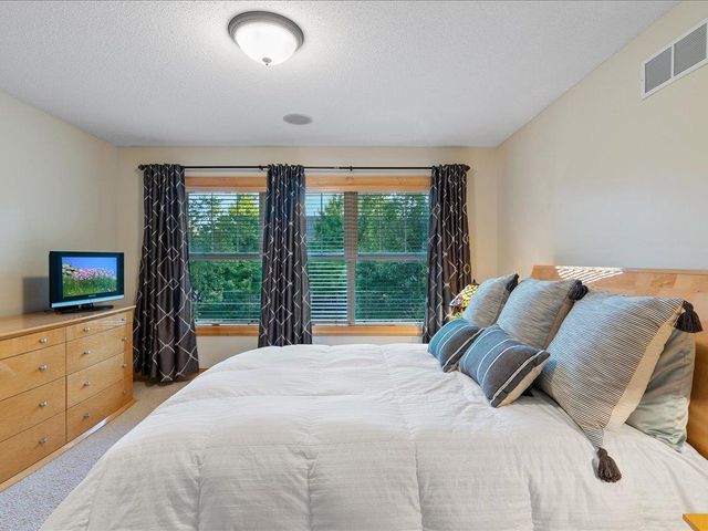 4112 Regent Avenue N, Robbinsdale, MN 55422