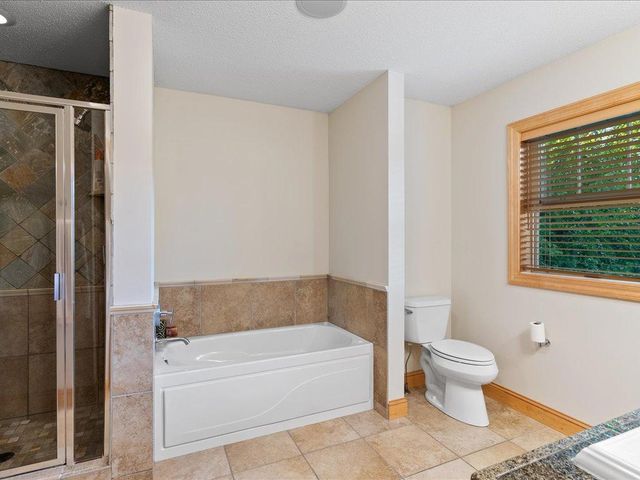 4112 Regent Avenue N, Robbinsdale, MN 55422
