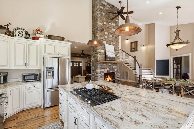 126 Laurelwood Dr, Shelbyville, TN 37160