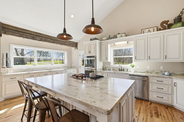 126 Laurelwood Dr, Shelbyville, TN 37160