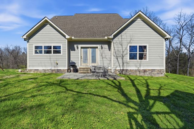 126 Laurelwood Dr, Shelbyville, TN 37160