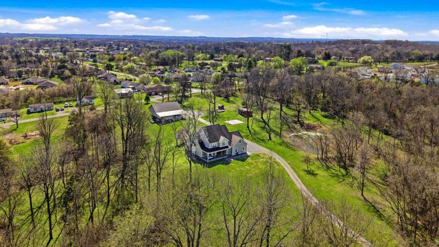 126 Laurelwood Dr, Shelbyville, TN 37160