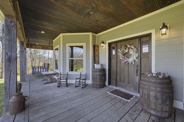 126 Laurelwood Dr, Shelbyville, TN 37160