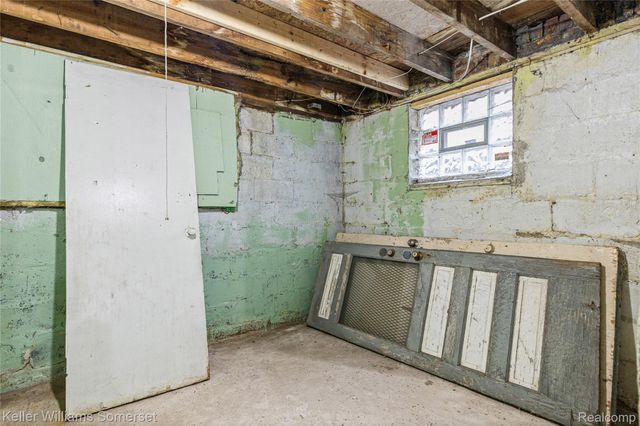 17167 Hasse Street, Hamtramck, MI 48212