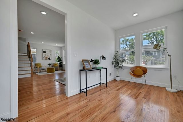 65 Eastern Pkwy, Newark City, NJ 07106