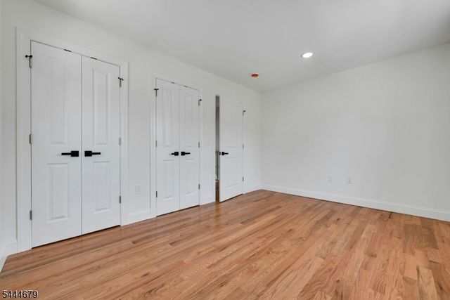 65 Eastern Pkwy, Newark City, NJ 07106