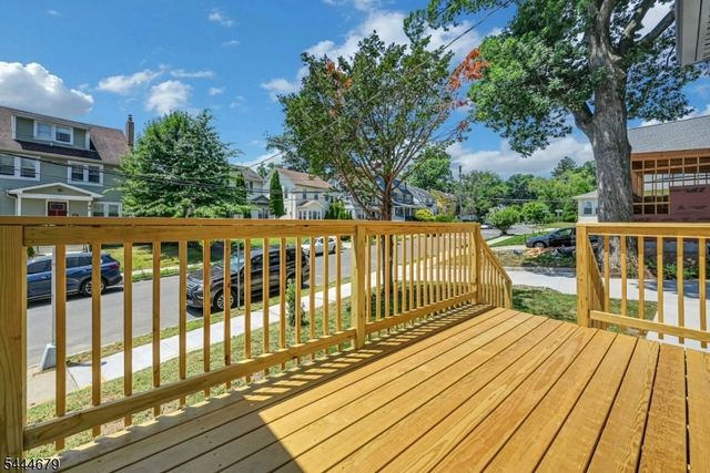 65 Eastern Pkwy, Newark City, NJ 07106