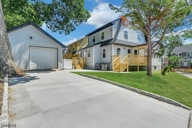 65 Eastern Pkwy, Newark City, NJ 07106