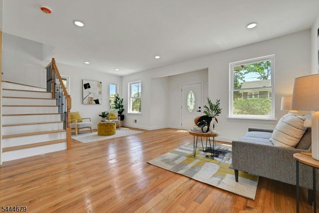 65 Eastern Pkwy, Newark City, NJ 07106